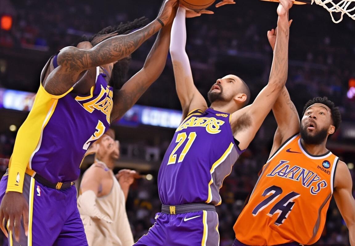 2020NBA经典对决：湖人太阳巅峰之战回顾(图2)